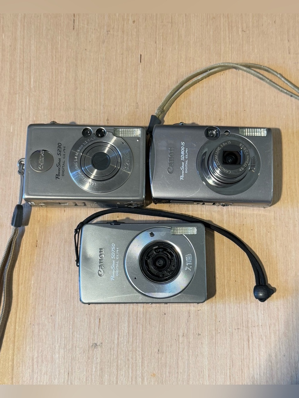Lot Of 3 Canon Powershot Digital Cameras BROKEN“Parts/Repair-Only”Read Info Blw
